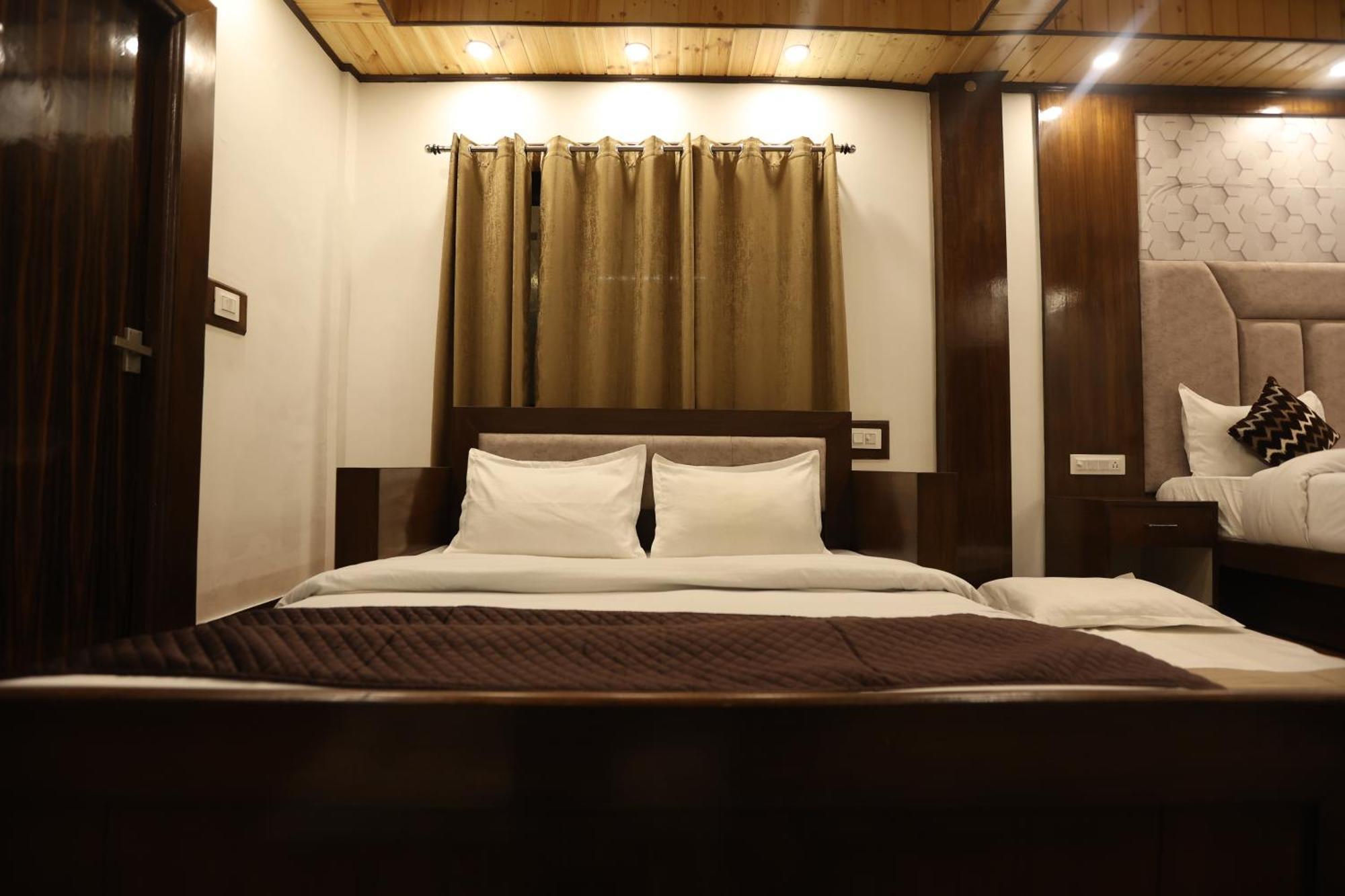 Studioz Paradise Hills Mussoorie Eksteriør bilde
