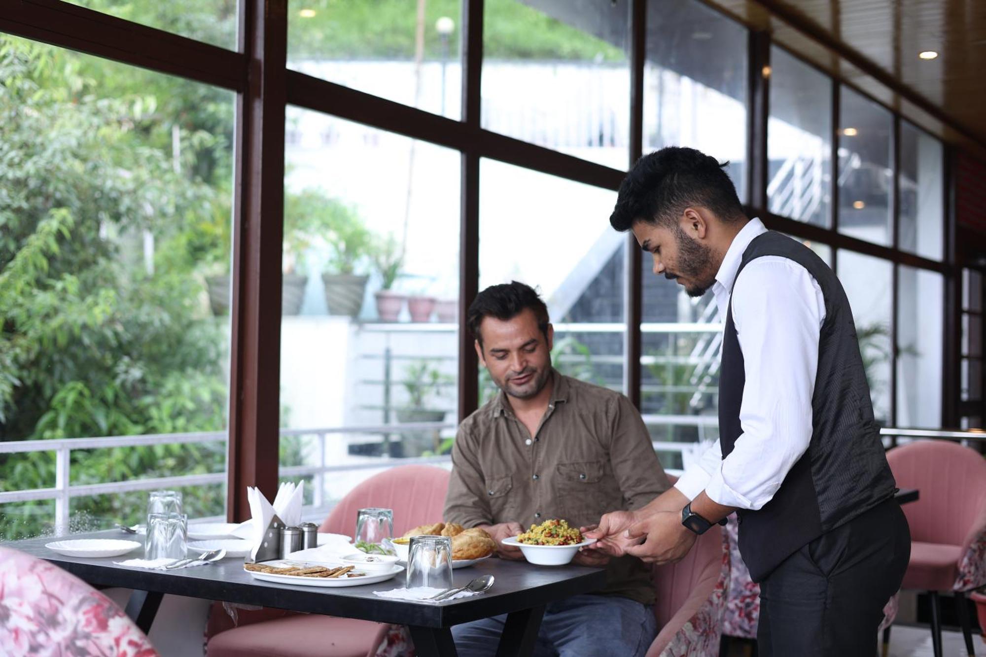 Studioz Paradise Hills Mussoorie Eksteriør bilde